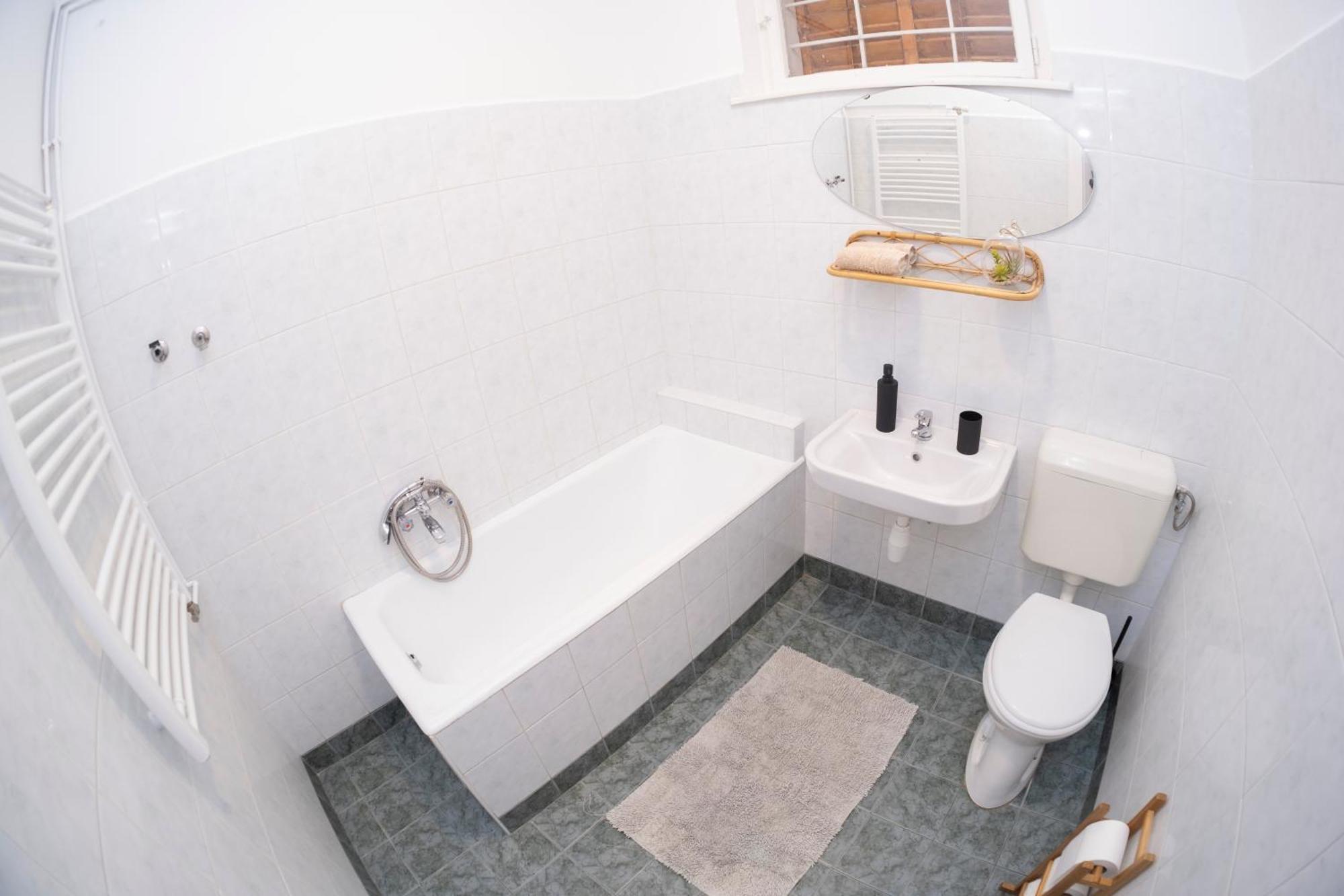 Vicze Apartmanház Siófok Habitación foto