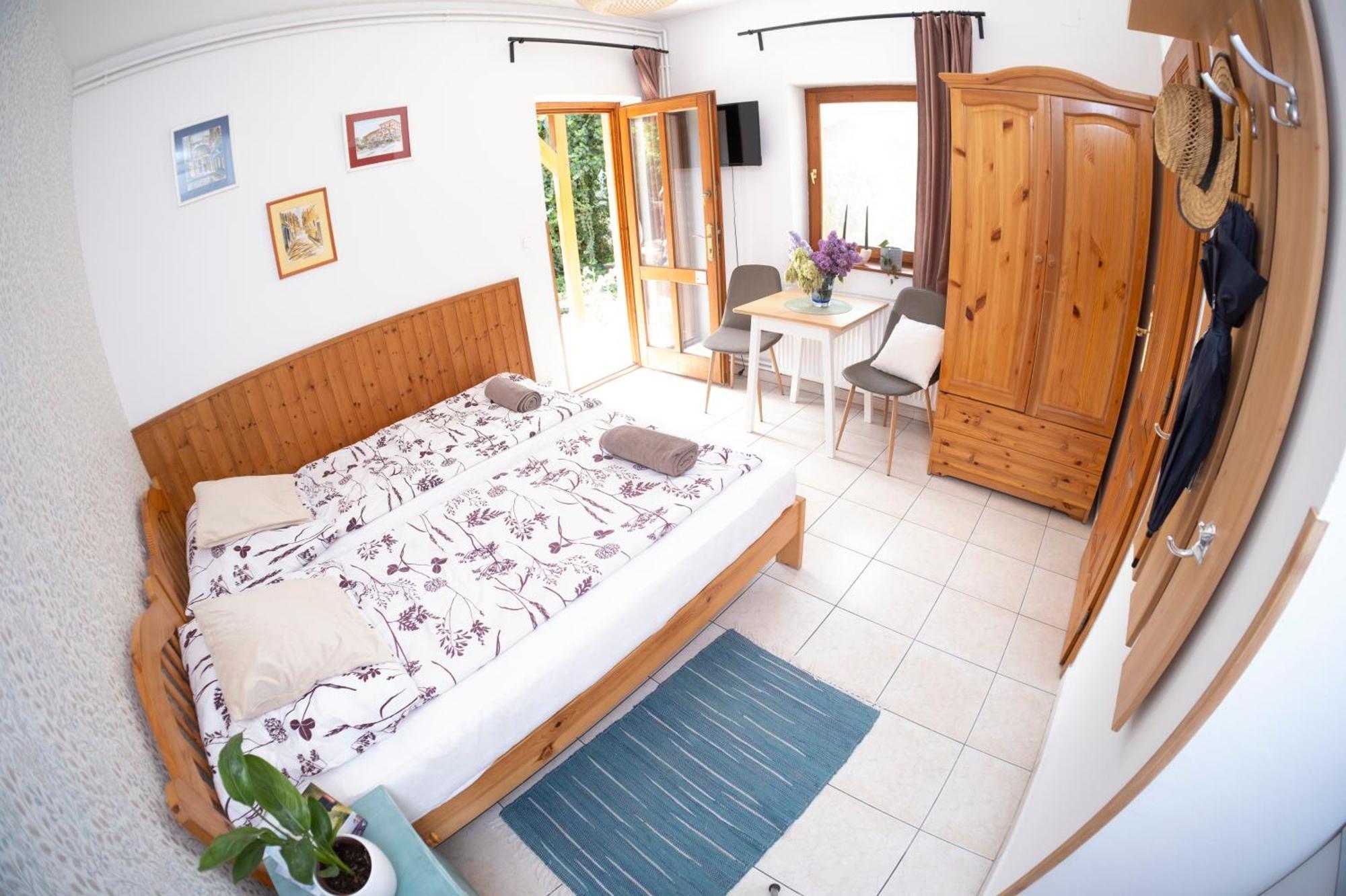 Vicze Apartmanház Siófok Exterior foto